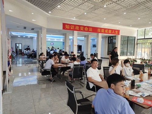 石家莊鐵路職業(yè)高級(jí)技工學(xué)校報(bào)名方式有哪些呢 招生問(wèn)答