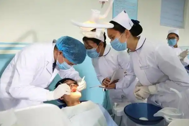 口腔義齒制造專業(yè)介紹 專業(yè)介紹 口腔義齒制造專業(yè)介紹 專業(yè)介紹